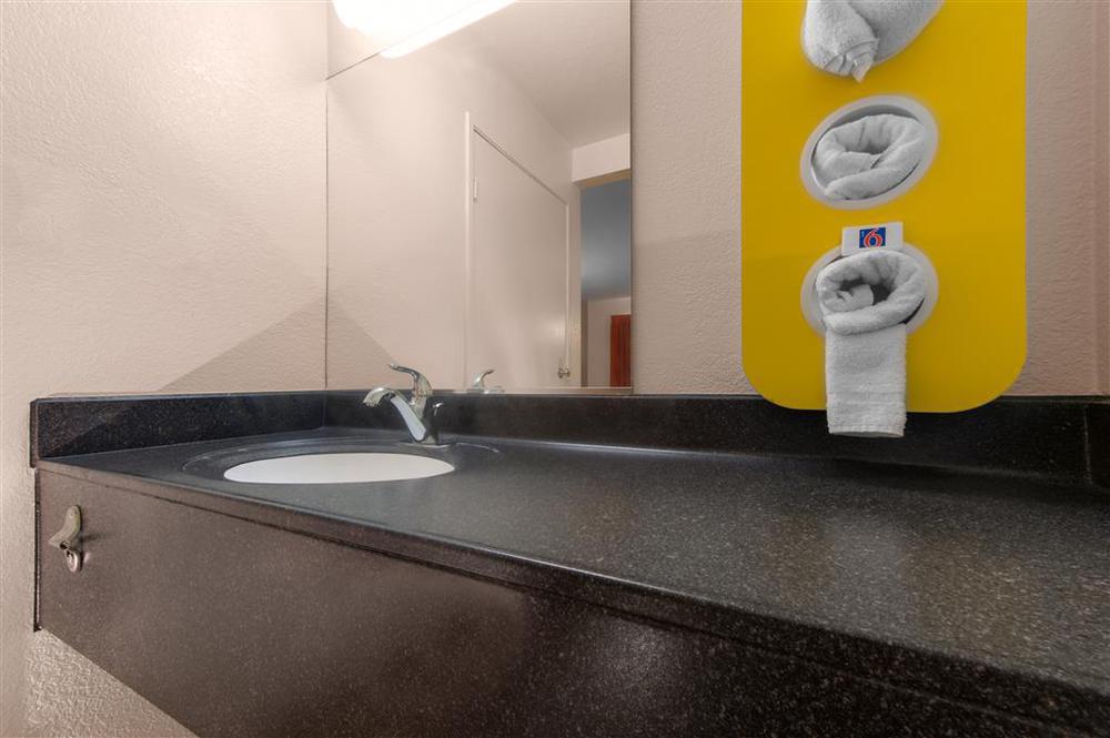 Motel 6-Wethersfield, Ct - Hartford الغرفة الصورة
